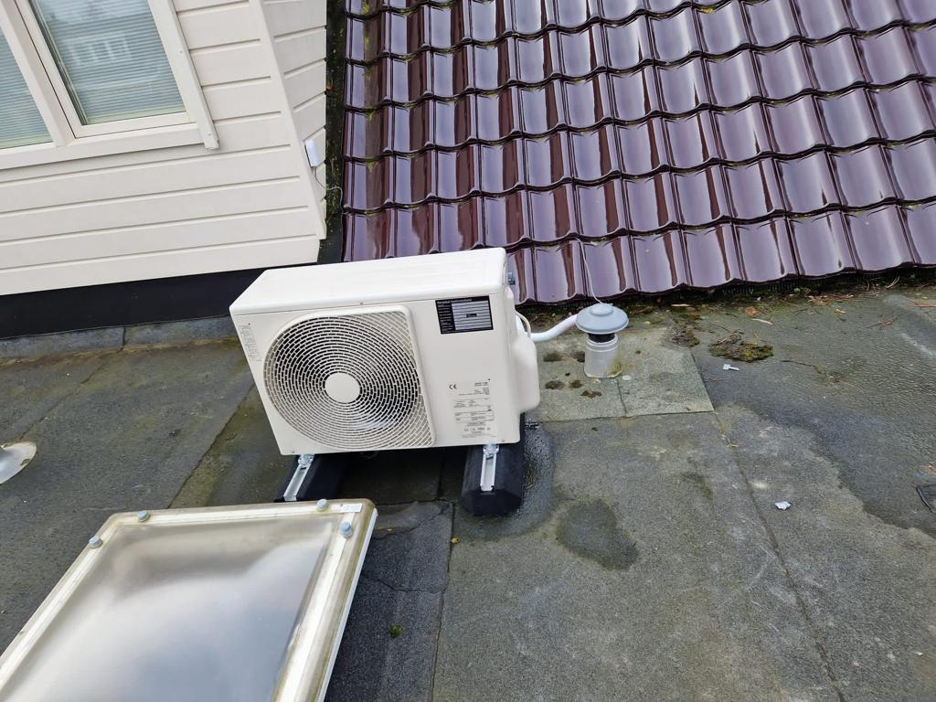 Hybride warmtepomp – bijkeuken platdak